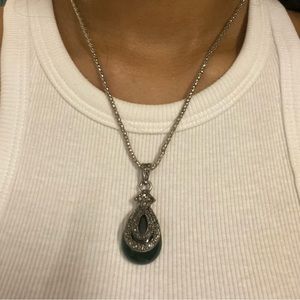 listing-status-banner